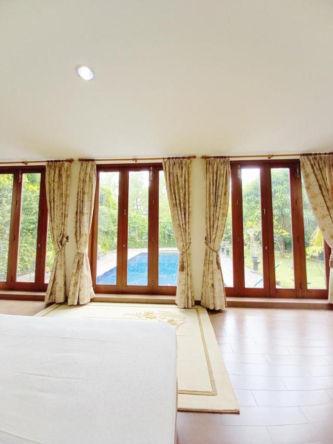 Villa Gathering Yuni Syahla Citaringgul Exterior foto