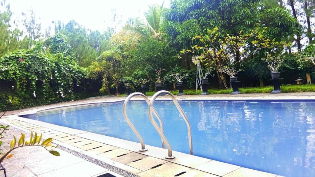 Villa Gathering Yuni Syahla Citaringgul Exterior foto