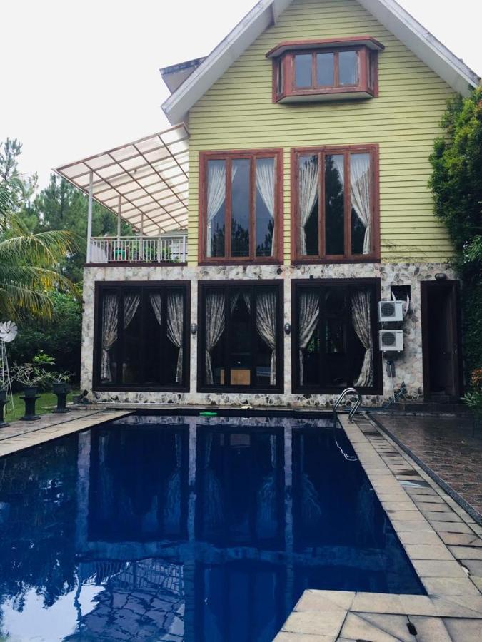Villa Gathering Yuni Syahla Citaringgul Exterior foto